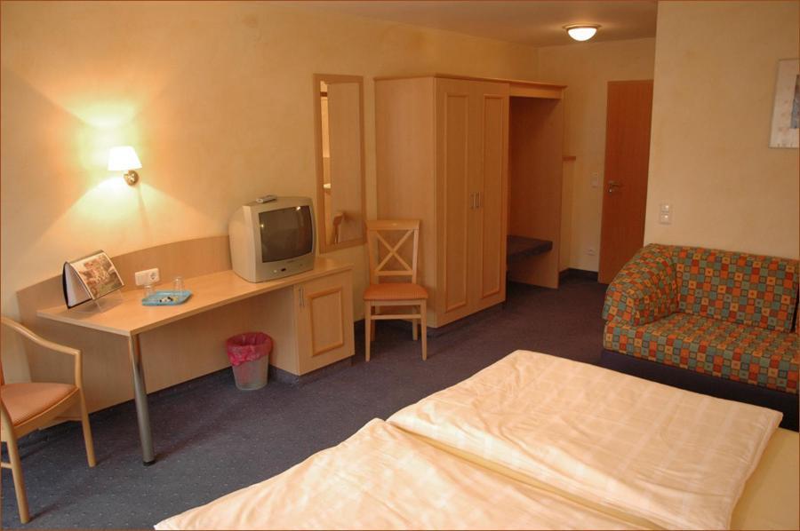 Gasthaus Gruner Baum Hotel Werbach Стая снимка